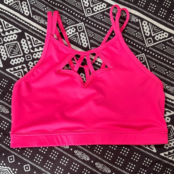 Victoria Sport Other - Victoria’s Secret Pink the show off Strappy Women's Sports Bra